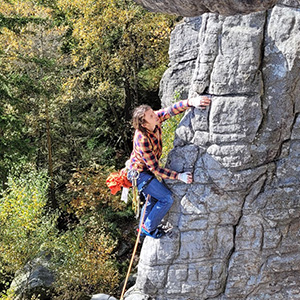 Wspinaczka krok po kroku – jak zacząć swoją przygodę bezpiecznie i skutecznie
